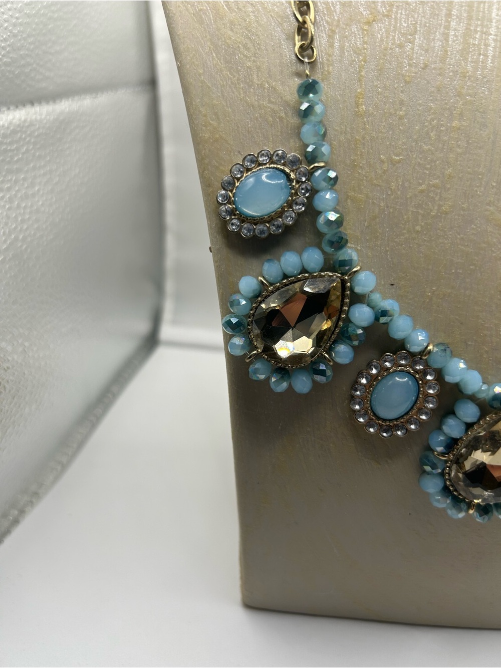 Statement blue champagne necklace teardrop oval cabochons mixed metal ornate - Picture 4 of 9